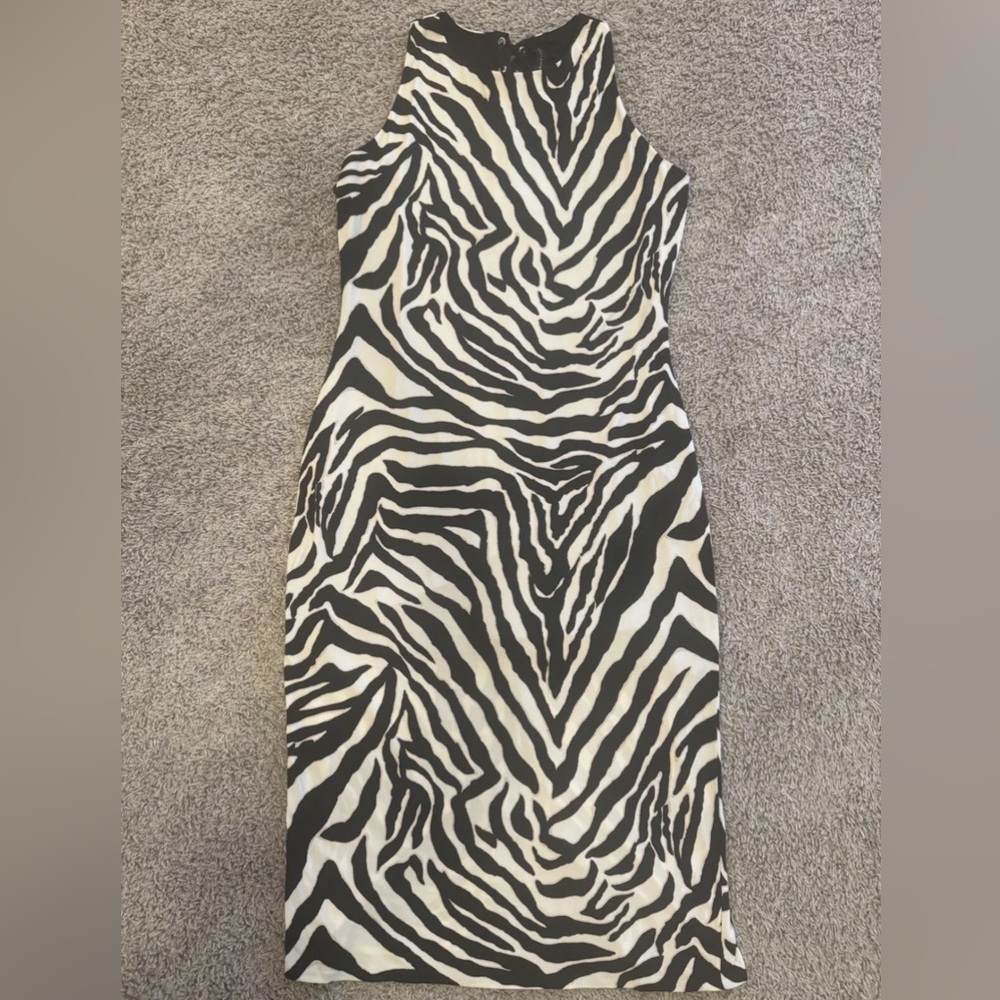 NWT White House Black Market Sleeveless, Lace Up Back Dress, Zebra Print, Size M